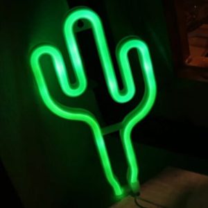 LED Neon Wandlamp "Cactus", Op Batterijen en USB, 27x15x2cm, Groen