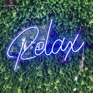 LED Neon Verlichting Bord "Relax", Incl. Adapter, 70x44cm, Blauw